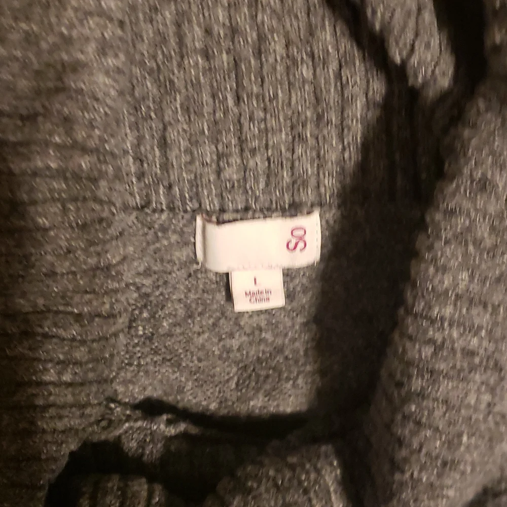 Women's sweater - Picture 3 of 6